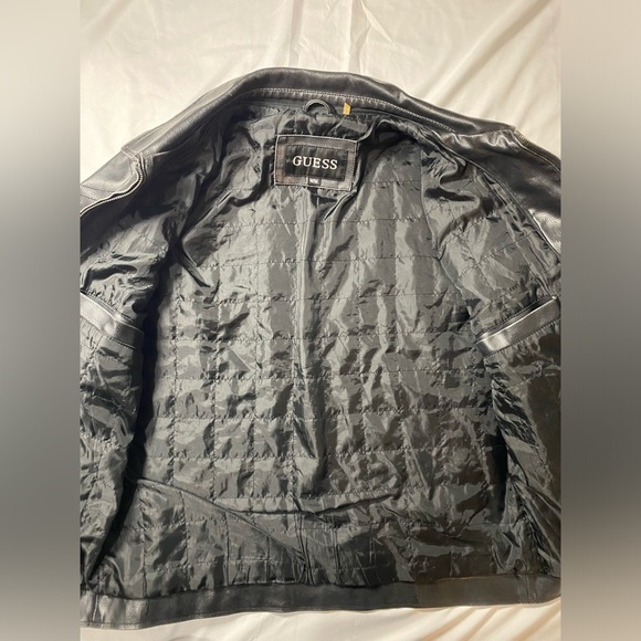 Vintage Guess Leather Jacket - Picture 4 of 8